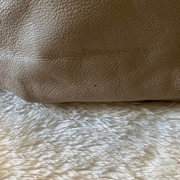 Michael Kors Handbag - Picture 9 of 9